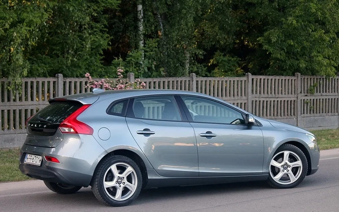 Volvo V40 cena 45900 przebieg: 112000, rok produkcji 2014 z Oława małe 631